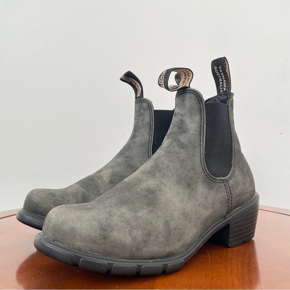 Blundstone Shoes - Blundstone 2064 Women's Series Block  Heel Rustic Black Chelsea Boot | AU 4